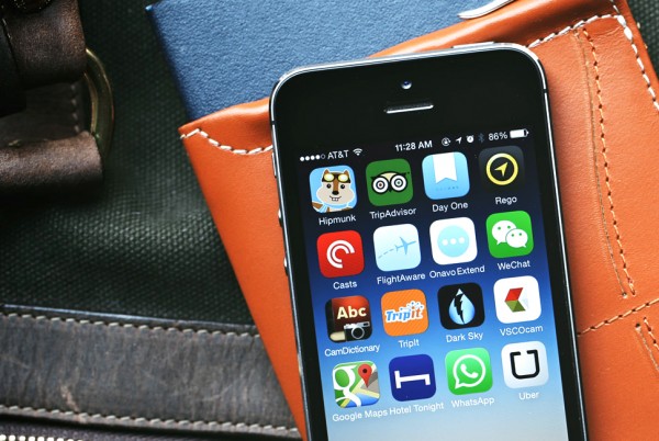 Smart Business Travelers Use their Phone: Apps to Ease the Journey